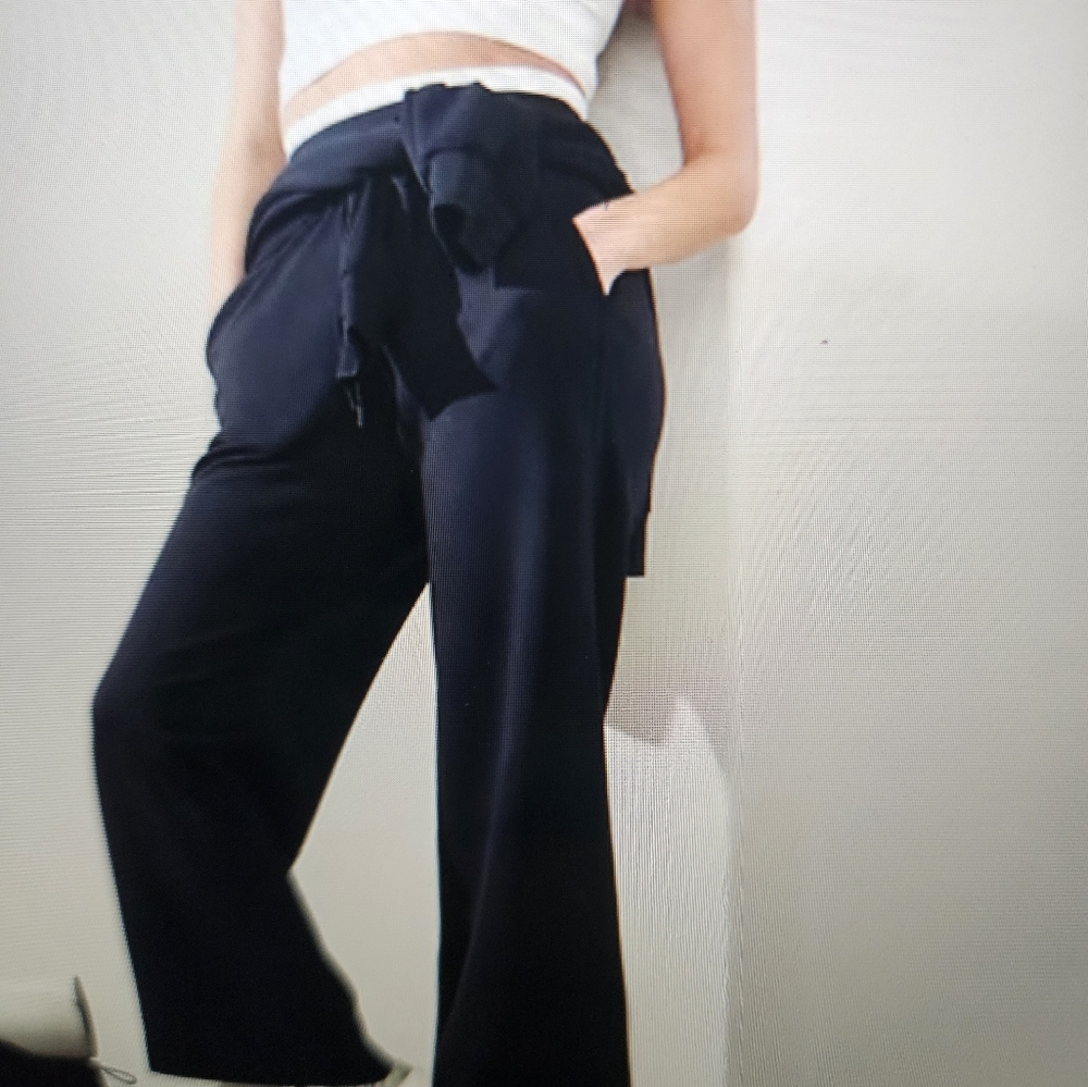 Never worn Athleta Pants